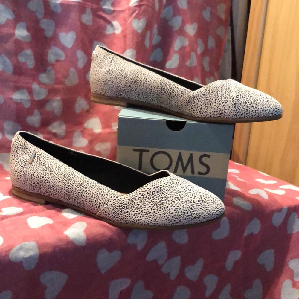Off white Mini Leopard Printed Suede TOMS